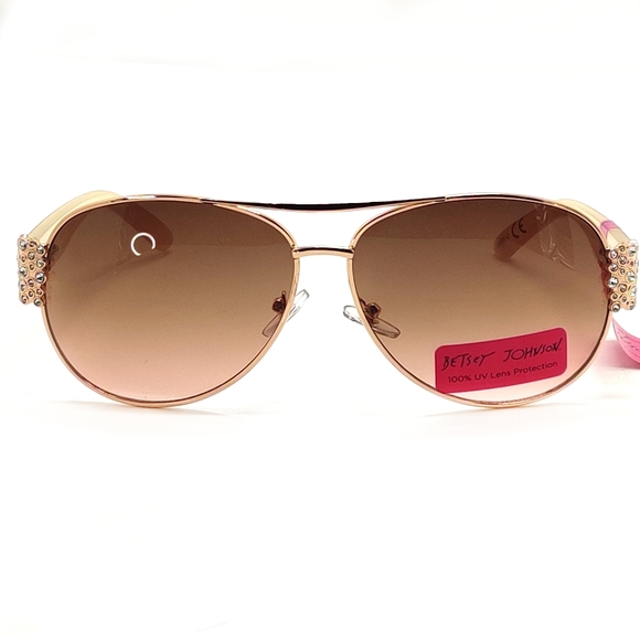 Betsey Johnson Sunglasses - Picture 5 of 5